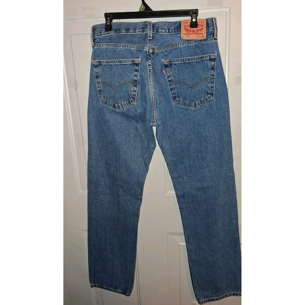 Levi's 505 Regular Fit Straight Leg Jeans Medium Wash Blue Tag 33x34 Fits 33x33